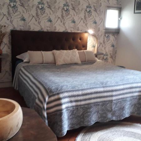Logis Louisblanc, Muraille Romaine, Lit Queen-Size, Centre Ville Le Mans Exterior photo