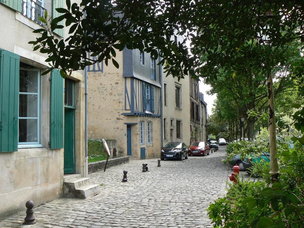 Logis Louisblanc, Muraille Romaine, Lit Queen-Size, Centre Ville Le Mans Exterior photo